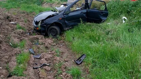 Români MORȚI în ziua de Paște! Mașina în care se aflau s-a rupt în două, pe un drum din Italia