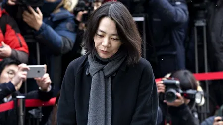 Fosta vicepreședintă a companiei Korea Airlines, care a întors un avion din drum pentru că nu i-a plăcut cum a fost servită, a fost condamnată la un an de închisoare