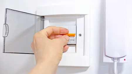 Un expert explică ce buton de pe tabloul electric ar trebui apăsat cel puțin o dată pe lună. De ce este necesar