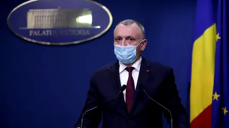 Primele măsuri luate în cazul profesorului care i-a cerut unei eleve poze nud. Cîmpeanu: „Directoarea adjunctă a liceului a fost demisă”