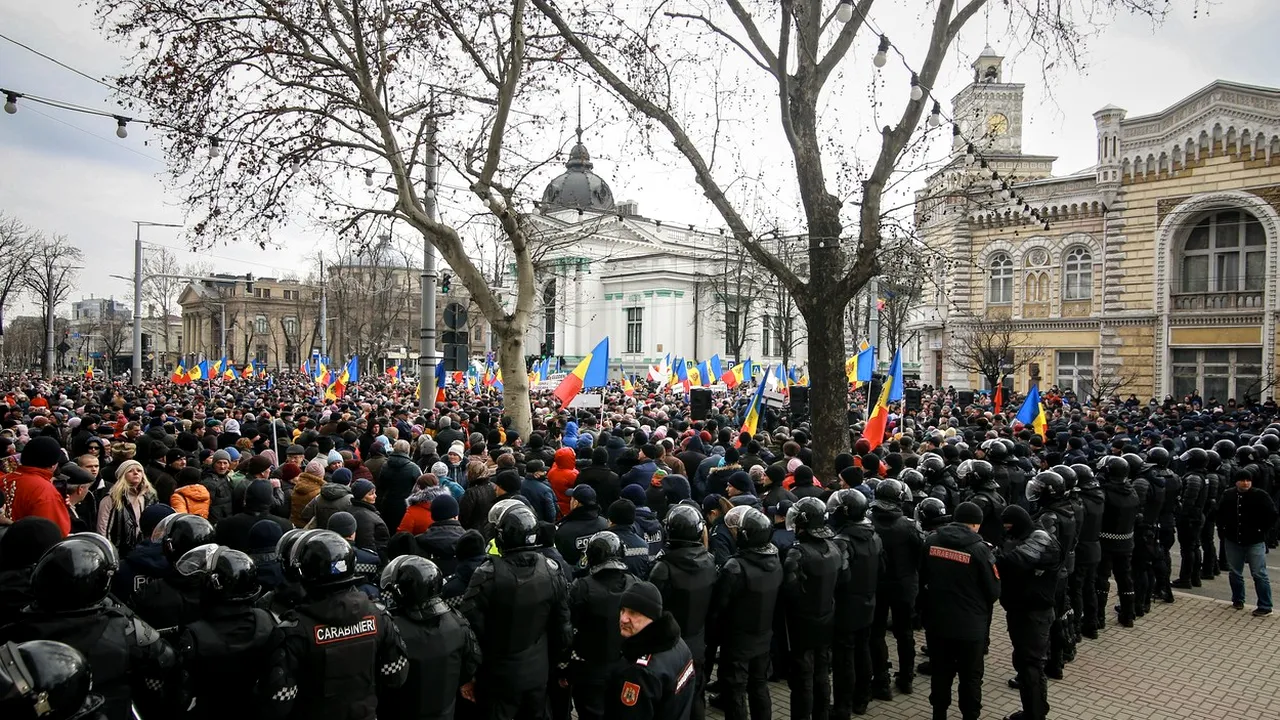 FOTO | Noi proteste organizate de opoziția prorusă la Chișinău. PAS: ''Sunt acţiuni de destabilizare a situaţiei''