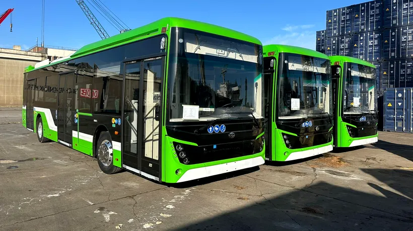 Stelian Bujduveanu (viceprimarul Capitalei): Primele 51 de autobuze electrice BMC au ajuns în Portul Constanța și urmează să plece spre București