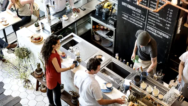 Prima cafenea din lume condusă de inteligența artificială. De ce acest experiment ridică, deja, serioase semne de întrebare