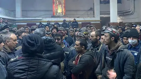 Protestul minerilor din Valea Jiului continuă. Oamenii sunt nemulțumiți că nu şi-au primit salariile