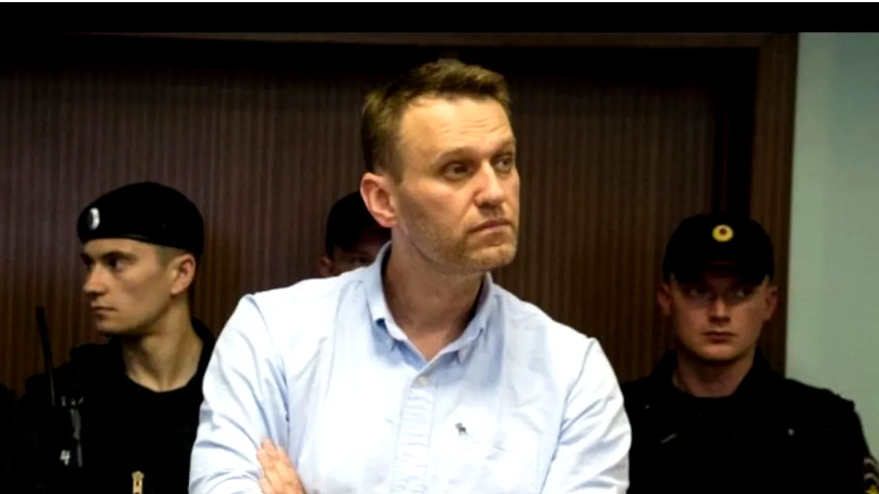 Alexei Navalnîi, trimis pentru a 24-a oară la IZOLARE: „Tocmai mi-au dat încă 15 zile, am o anchetă în fiecare zi”