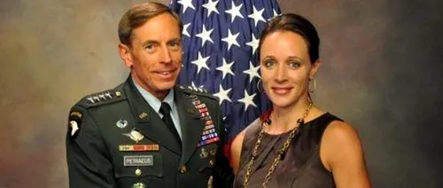 Percheziții FBI la locuința fostei amante a lui David Petraeus