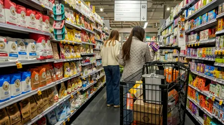 Cât costă viața în Elveția în 2025. Coșul de CUMPĂRĂTURI de bază  în 