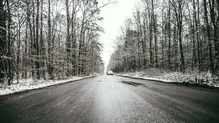 ANM a emis cod galben de fenomene meteo periculoase! În ce zone sunt probleme