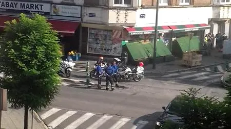 Vehicul suspect, oprit cu focuri de armă de poliție, în Bruxelles. Sute de persoane, evacuate