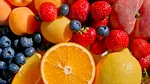 Nu e kiwi, nici sfeclă roșie: fructul pe care oamenii inteligenți îl consumă zilnic pentru a-și proteja inima și a trăi mai mult