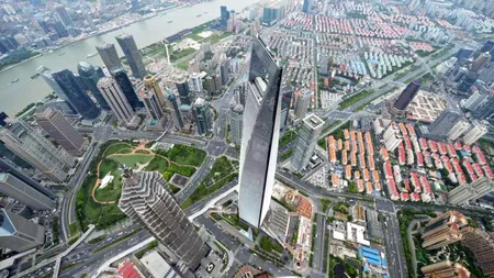 Cum se vede Shanghai de la 630 de metri înălțime, din vârful celui mai nou super zgârie-nori. GALERIE FOTO