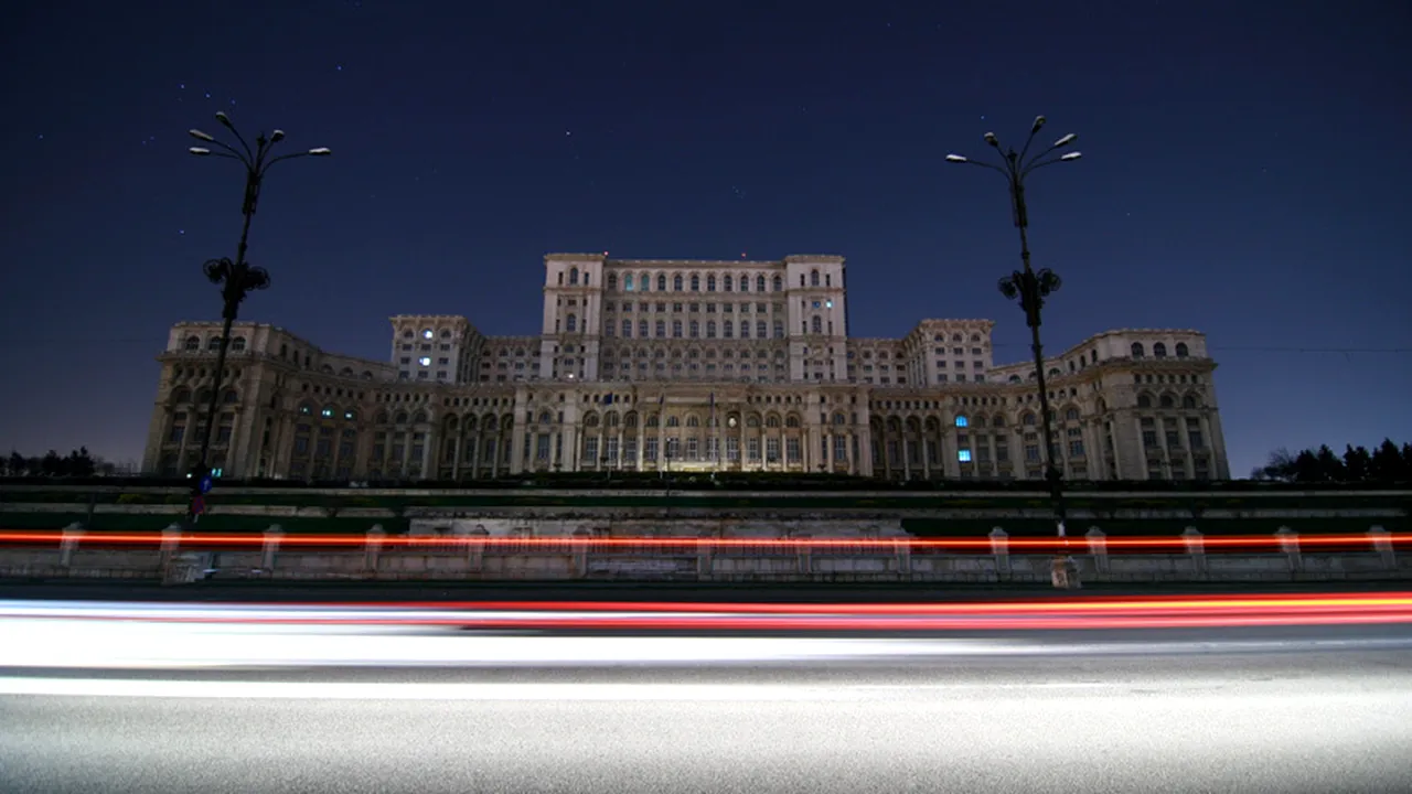 Ora Pământului 2013, sărbătorită în 43 de orașe din țară