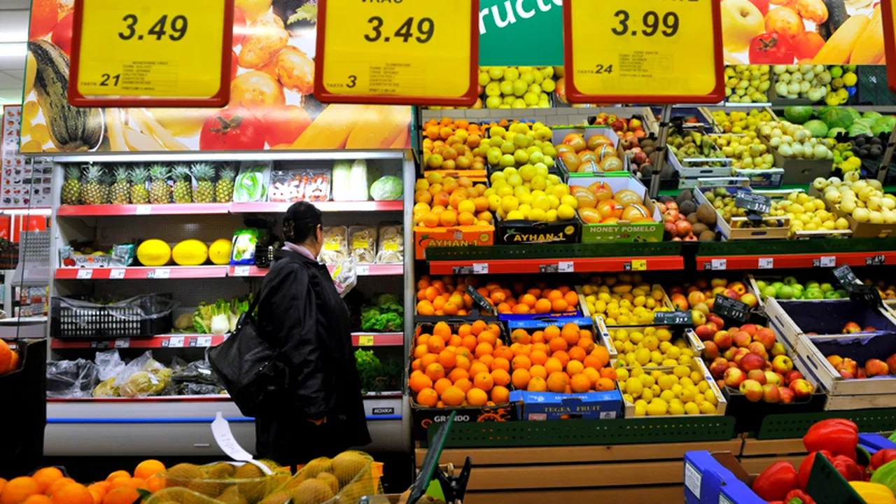 TVA la alimente s-ar putea REDUCE de la 24% la 9% ANUL VIITOR. Cu cât s-ar putea ieftini pâinea, carnea și ouăle