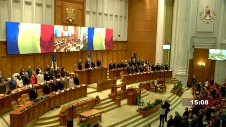 VIDEO | Sărbătoare de Ziua Națională, în Parlament / Ciucă: Deciziile noastre devin istoria de mâine / Ciolacu: Românii își doresc o viață mai bună