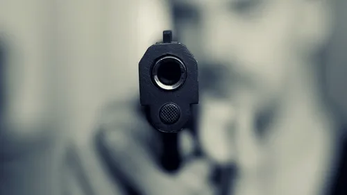 Tânără de 18 ani, împușcată în timp ce mergea pe stradă în Târgu Mureș