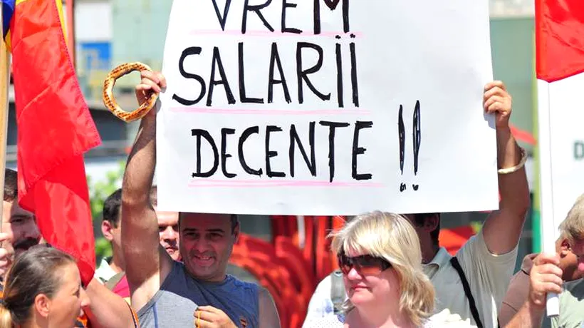 Protest al angajaților Companiei de Apă Oradea față de disponibilizări și de reducerea salariilor