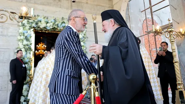 Moment important pentru Gigi Becali. A fost sfințită biserica în care a investit o avere
