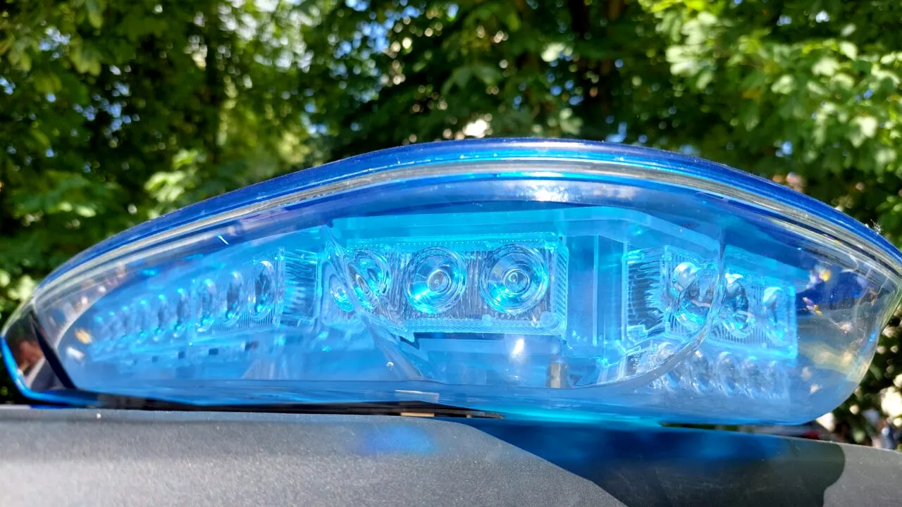 DOLJ: Șofer de 73 de ani, cercetat penal. Ce au descoperit autoritățile în mașina sa