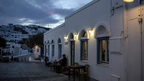Grecia prelungește carantina națională până pe 7 decembrie. Locuitorii pot ieși din case după ce primesc aprobarea autorităților prin SMS