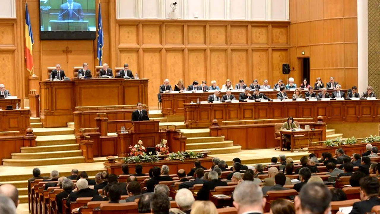 PPDD a afișat pancarte în plen la discursul premierului. Ponta:Nu spun că negociați să veniți la noi