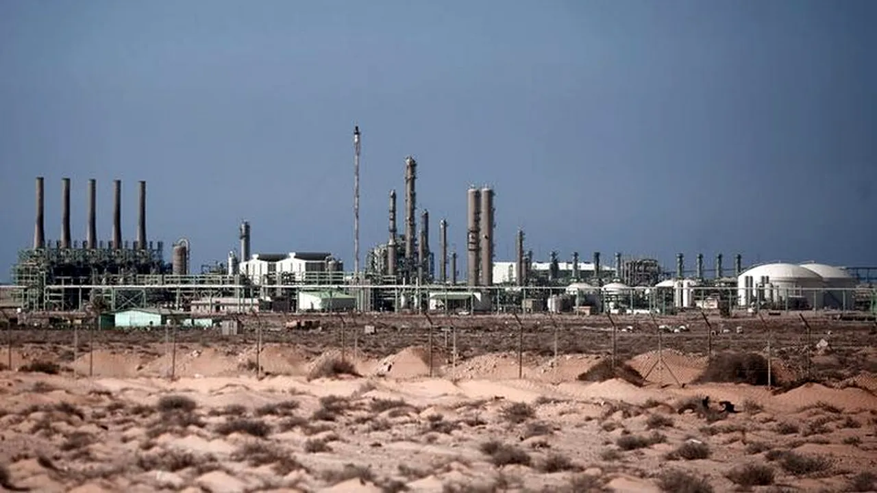 Membri ai rețelei teroriste Stat Islamic au atacat un port din Libia. Es Sider găzduiește cel mai mare terminal petrolier din țară