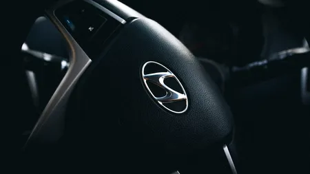 Hyundai recheamă în service 82.000 de maşini electrice. Care este motivul