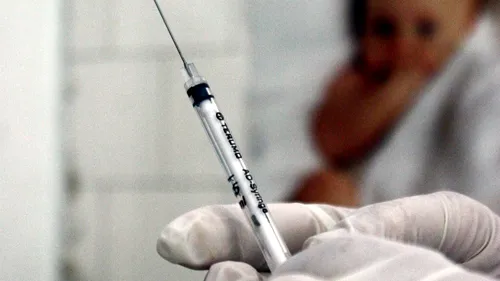 Germania introduce amenzile pentru părinții care refuză să își vaccineze copiii. Care e situația în România unde decesele din cauza rujeolei au ajuns la 27