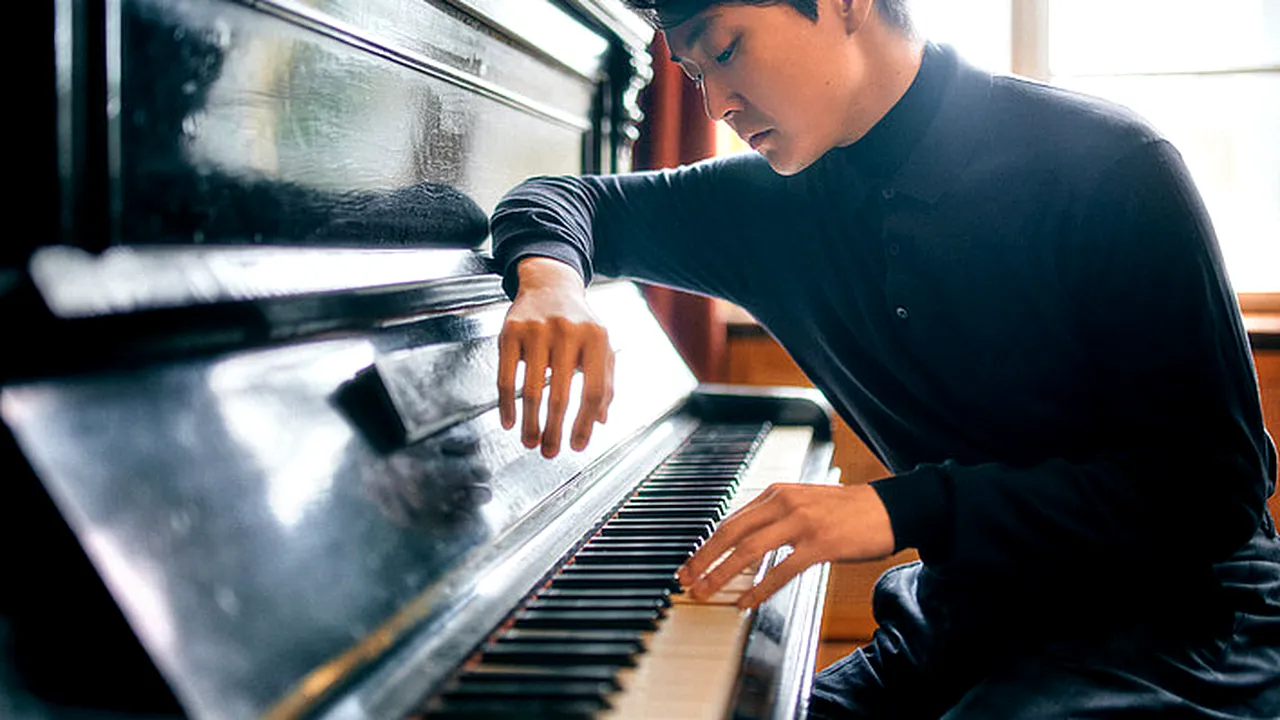 Pianistul Seong-Jin Cho debutează în România la Festivalul Enescu, alături de Orchestra dell’Accademia Nazionale di Santa Cecilia din Roma