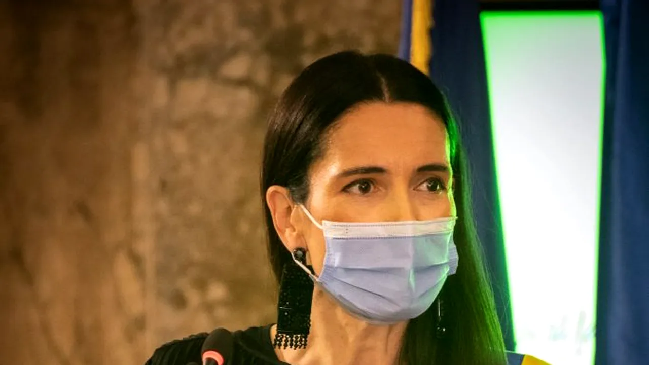 Clotilde Armand: Am mers pe Aleea Modrogan 1A şi am văzut şantierul de acolo. Este îngrozitor