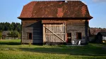 Șură veche de un secol, transformată într-un cochet hotel în stil scandinav. Proiectul unui antreprenor din Ardeal atrage turiștii bandă rulantă
