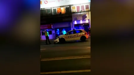 Ca în filmele cu Louis de Funès: Ce s-a întâmplat cu o mașină de poliție din Capitală care se îndrepta către un accident rutier, pe Magheru / FOTO & VIDEO