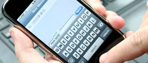 Bolile generației actuale: Ce pățesc tinerii care trimit prea multe SMS-uri