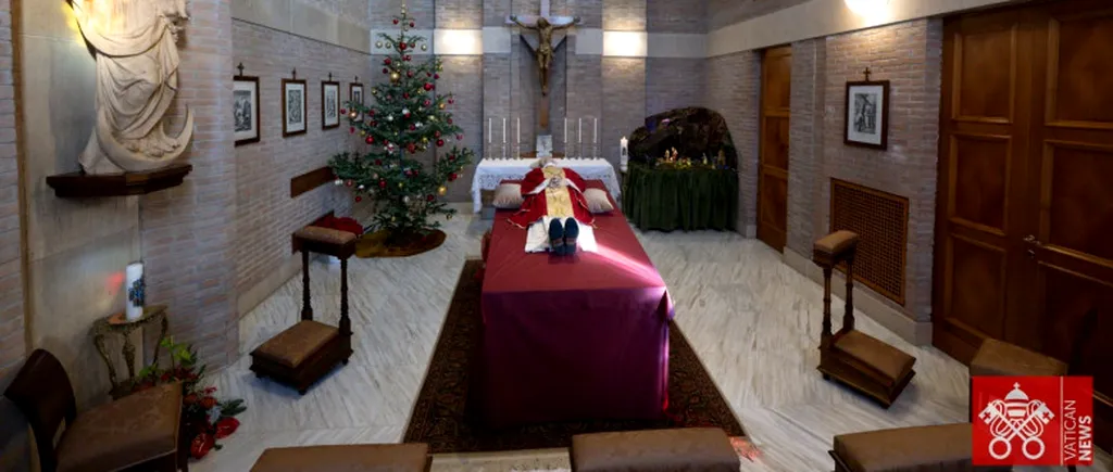 Vaticanul a publicat imagini cu trupul defunctului Papă Benedict al XVI-lea. Când vor avea loc funeraliile fostului suveran pontif