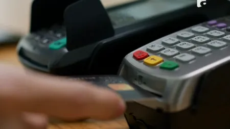 O femeie din Zalău a fost PĂCĂLITĂ să transfere peste 45.000 de lei într-un cont