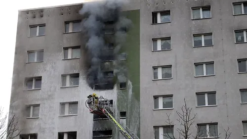 Zeci de răniți în urma unui incendiu dintr-un bloc din Berlin