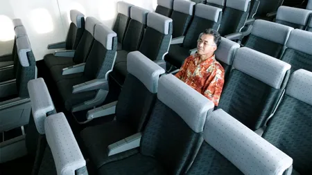 Motivul BIZAR pentru care un prinț saudit a rezervat 80 de locuri în avion. Cine erau, de fapt, cei 80 de pasageri