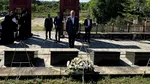 Ilie Bolojan a fost în vizită la Cimitirul de Onoare de la Țiganca. Premierul demis a depus o coroană de flori în memoria soldaților români