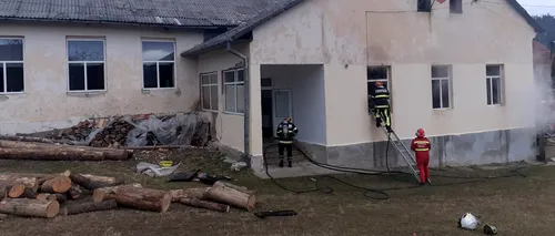 FOTO. Incendiu la o grădiniță din Gura Humorului. Copiii nu erau în sala de clasă