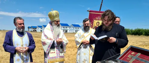 FOTO | Arhiepiscopia Tomisului a continuat campania de rugăciuni pentru ploaie. În ce localitate a mers IPS Teodosie și ce racle au fost aduse pe câmp