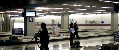Un colet neobișnuit cu 18 capete umane a fost procesat de autorități pe aeroportul din Chicago