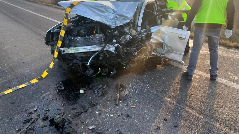 Grav accident auto pe centura Timișoarei, provocat de o șoferiță de 19 ani. Trei adulți și cinci copii au ajuns la spital