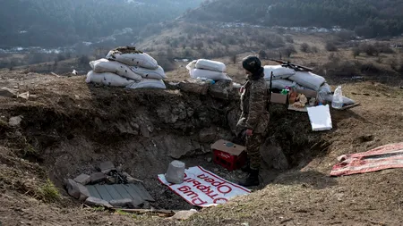 Cel puțin trei decese după o serie de noi ciocniri la granița dintre Armenia și Azerbaidjan
