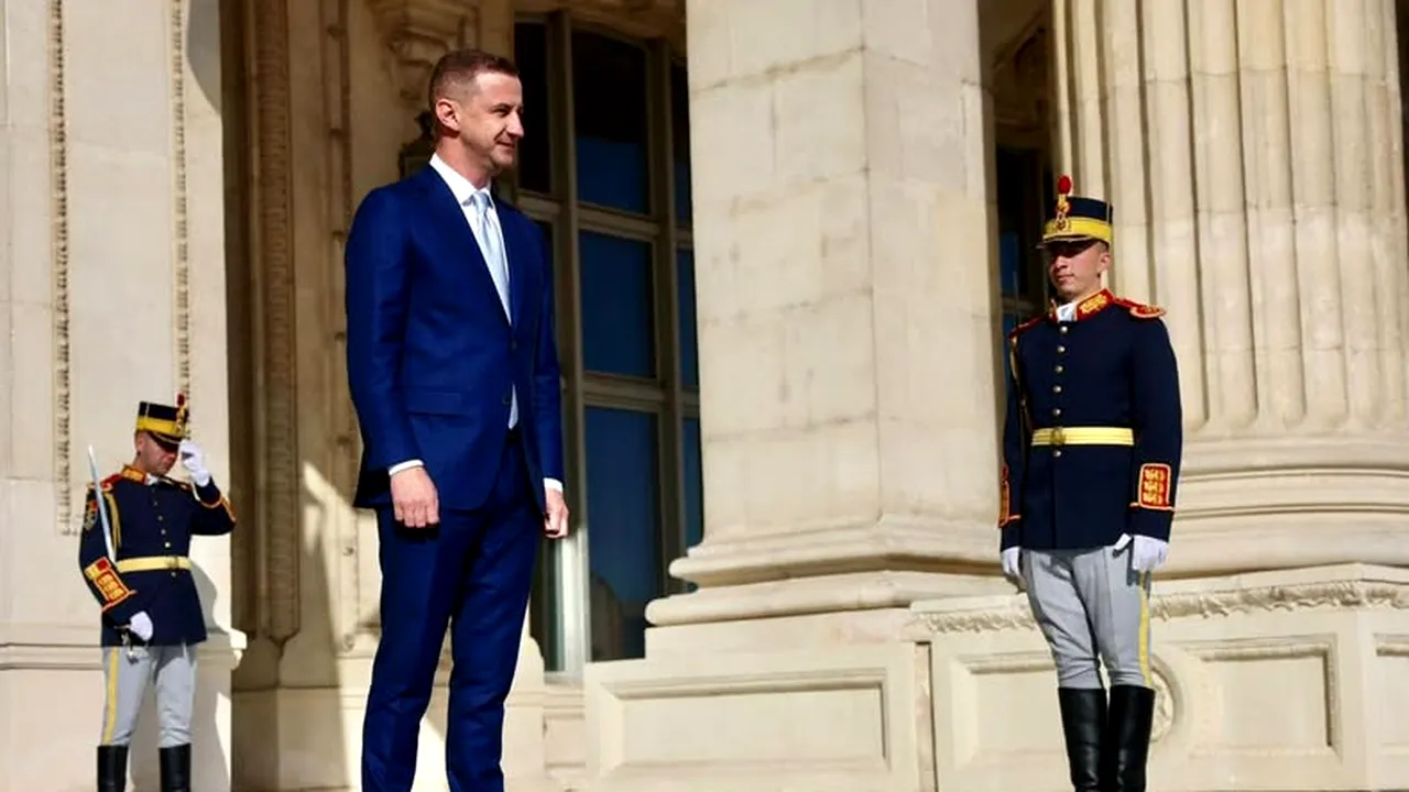 Alfred SIMONIS, reacție la demisia lui Iohannis/Președinția a căzut deja. Imaginația bolnavă a unora poate naște un erou din orice Călin