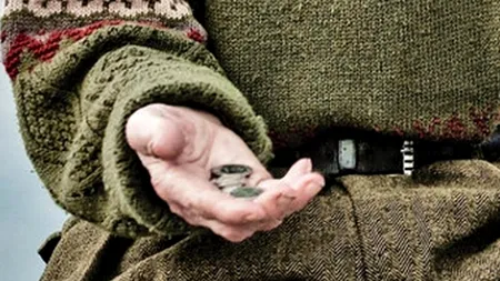 Femei cercetate de polițiști după ce și-au pus copiii și nepoții să cerșească, în Costinești