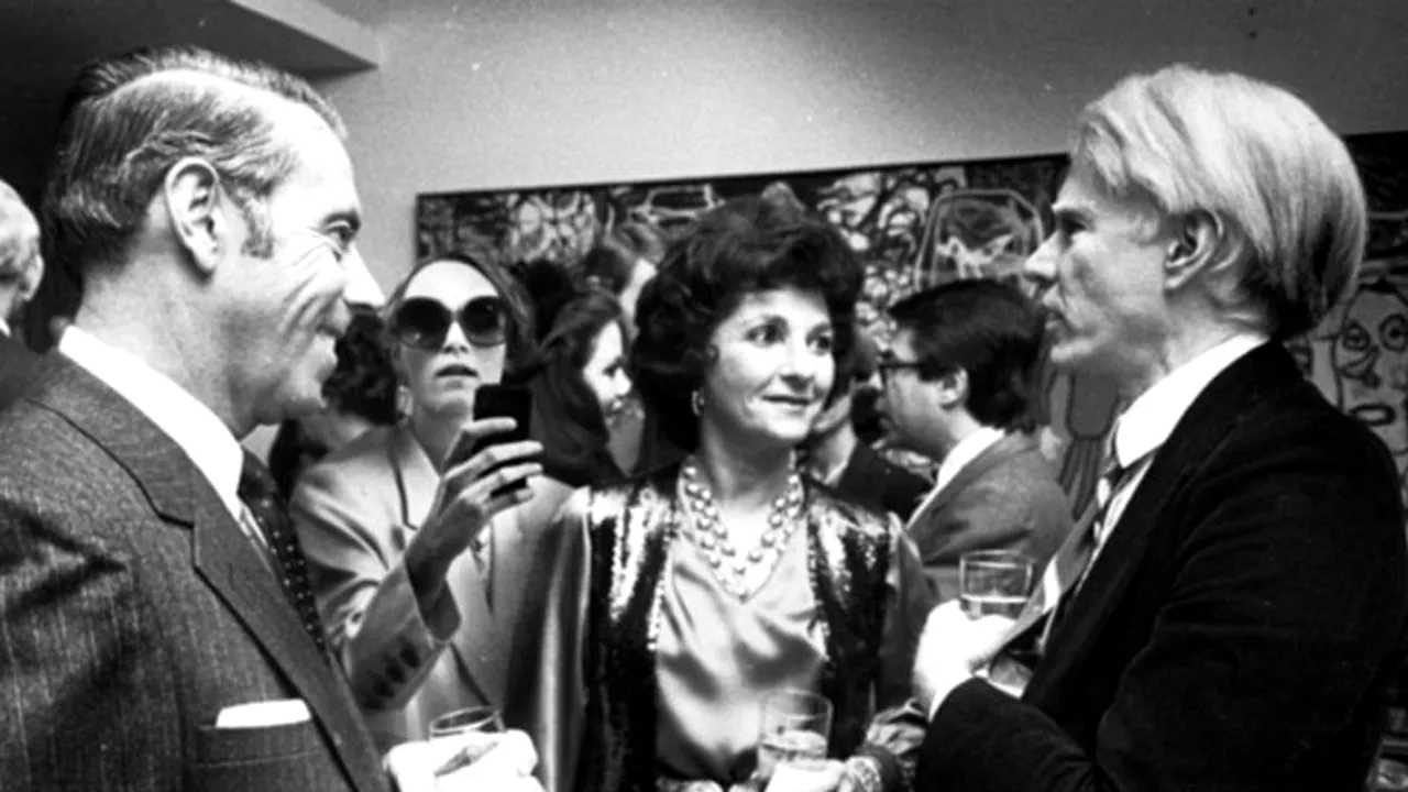 GALERIE FOTO. Cine este în plus în aceste imagini