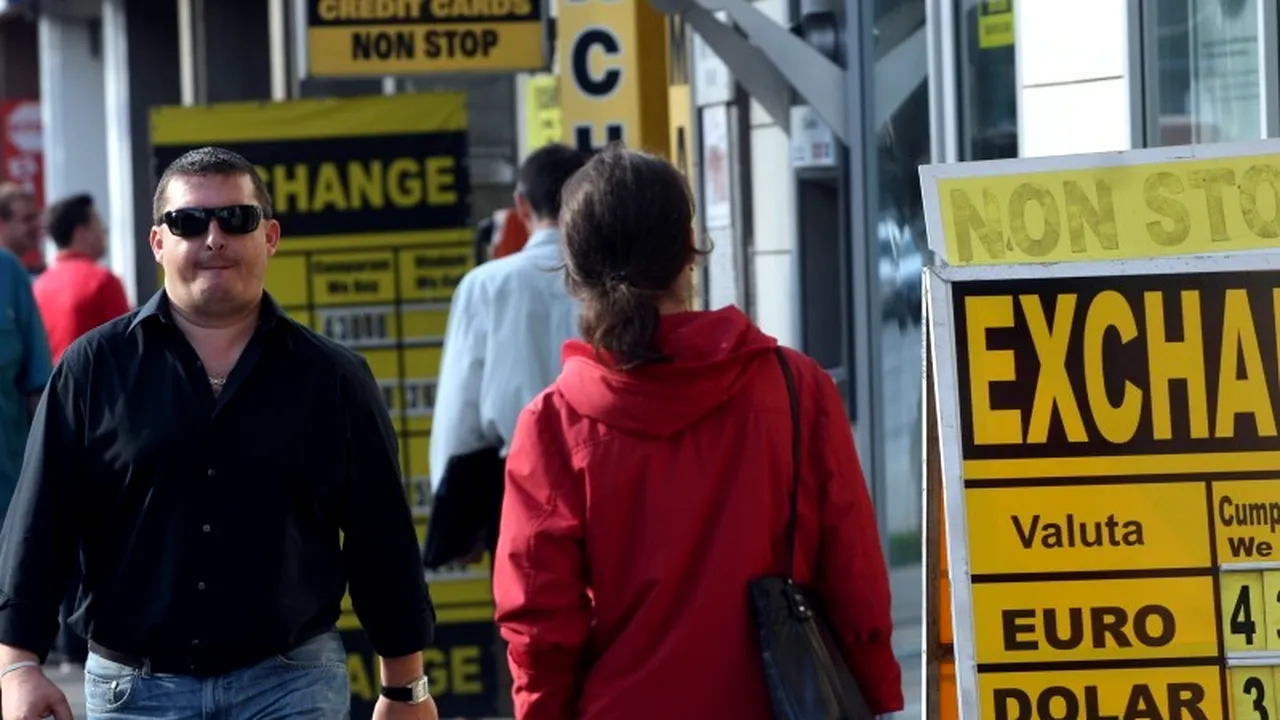 Cursul BNR a coborât ușor. Leul s-a apreciat și față de dolarul american