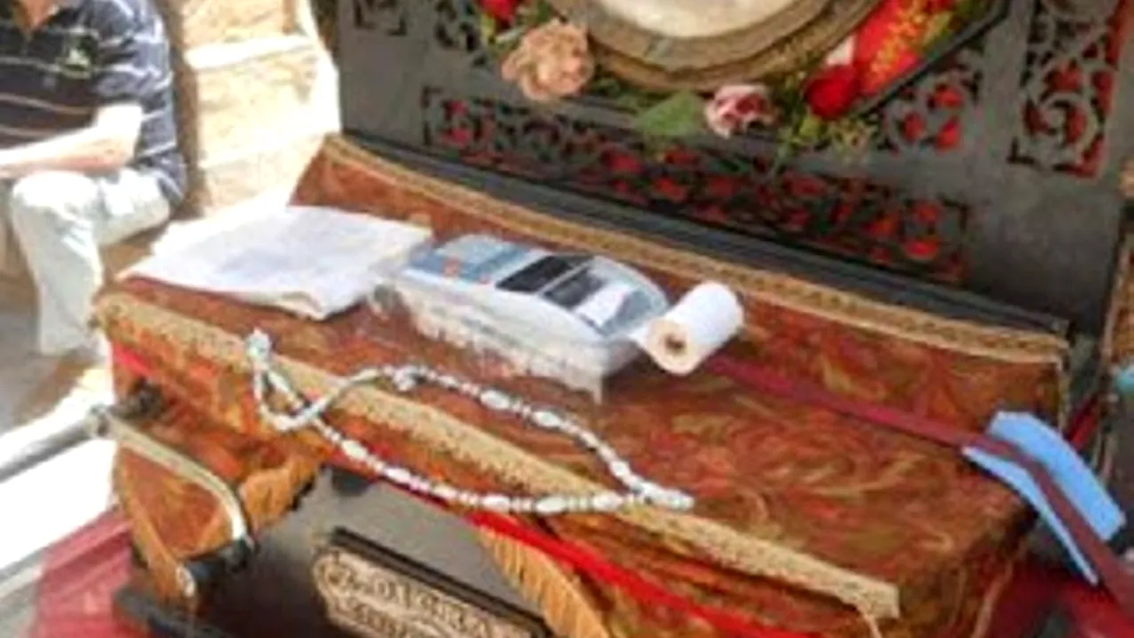 Grecia, în căutare disperată de venituri, vrea să impoziteze flașnetarii