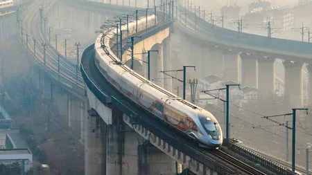 Record mondial absolut! China a testat un tren care atinge 800 km/h în doar 5,3 secunde