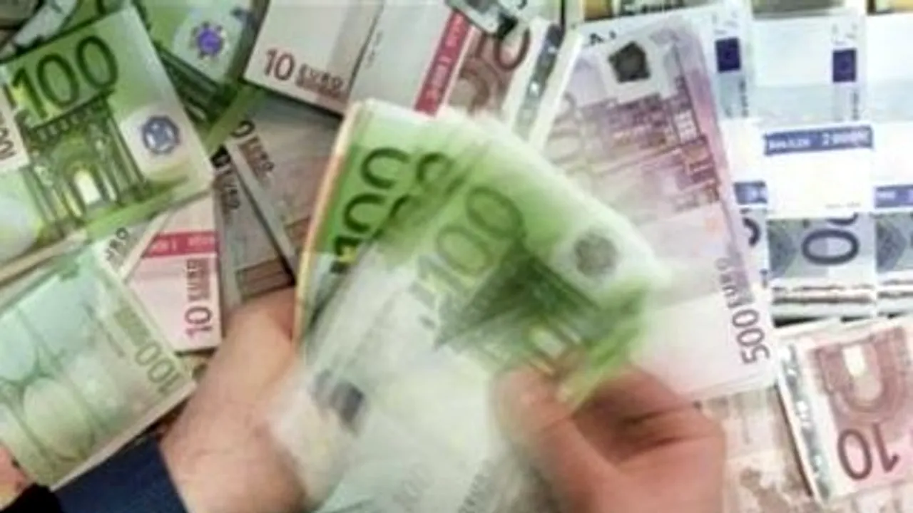 FENOMENUL JUCU. Bosch, DeLonghi, Ecolor, Holver și Tuborg îngroapă în bani primăria comunală. Doar gropile din asfalt îți amintesc că ești în România 