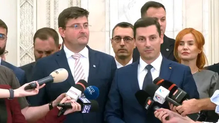 PNL și USR acuză AUR că a deturnat protestul oierilor din Piața Victoriei